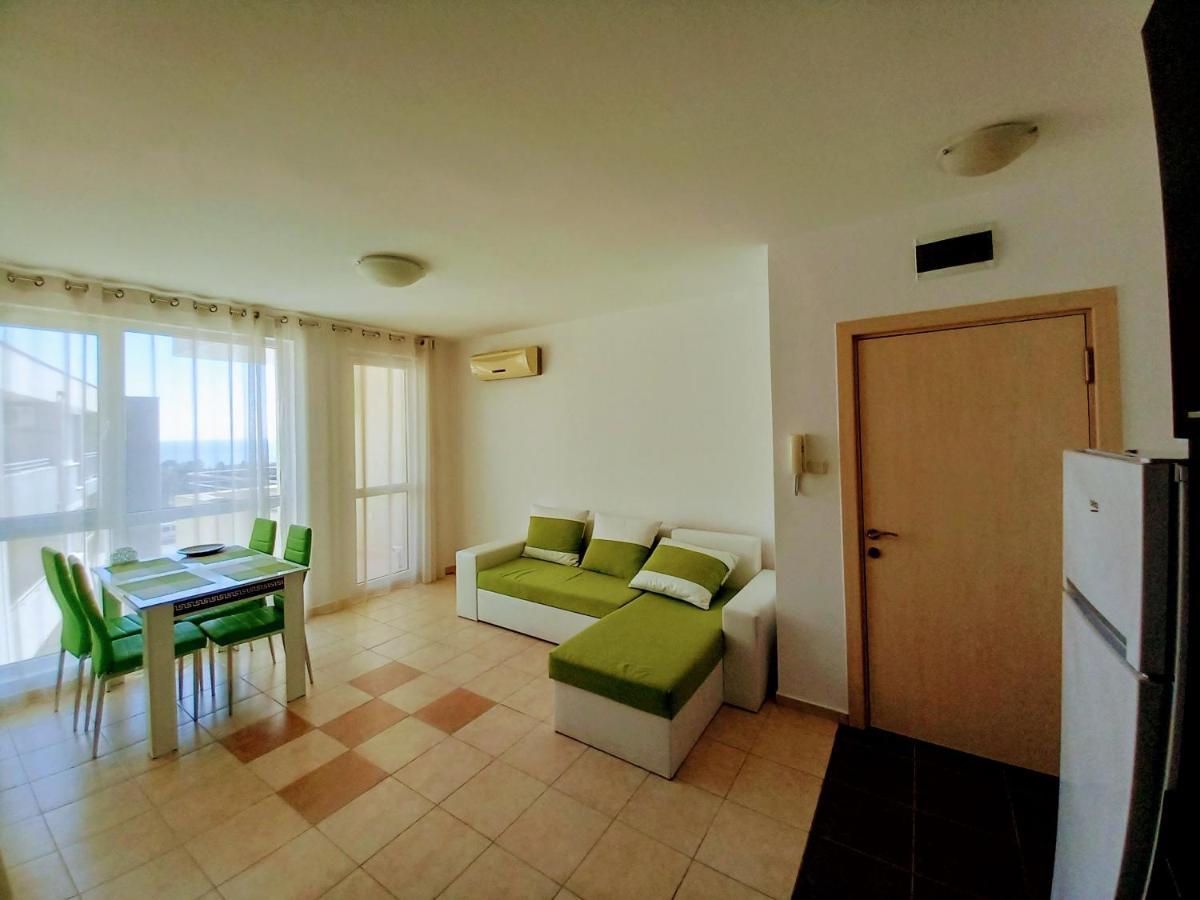 Green Dream 3 Rooms Apartment Butterfly Slantschew brjag Exterior foto