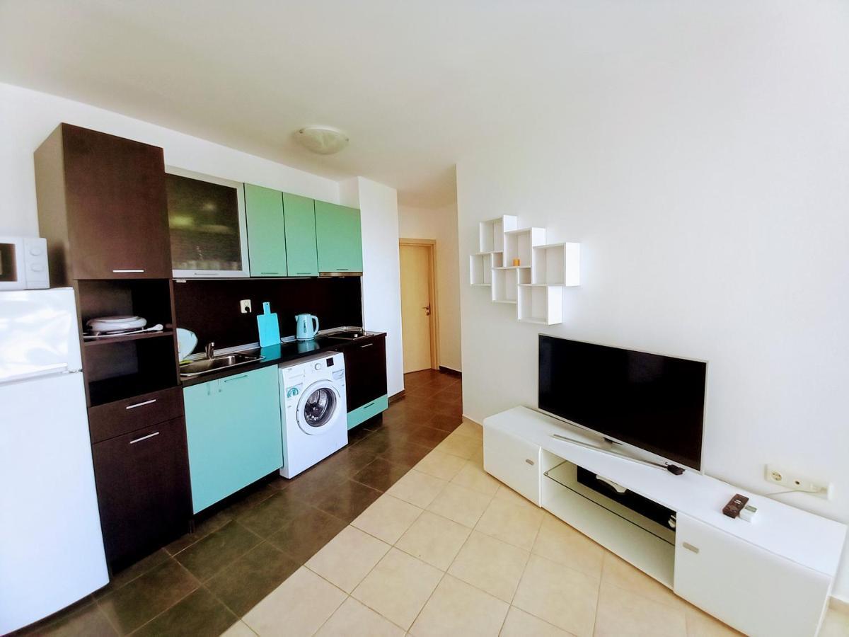 Green Dream 3 Rooms Apartment Butterfly Slantschew brjag Exterior foto